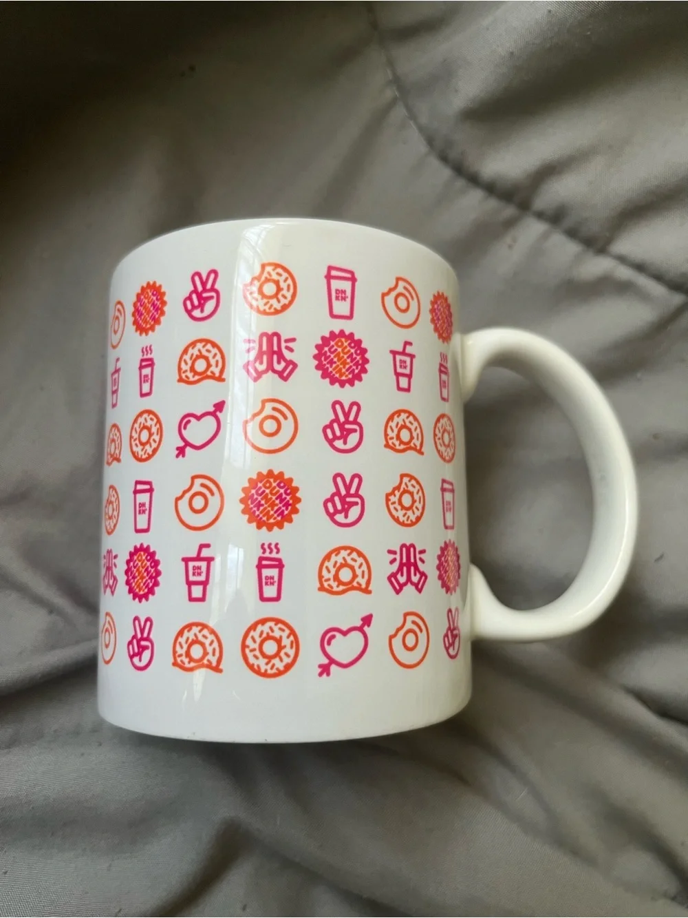 Winter 2019 Peace, Love, Donuts Dunkin coffee mug
